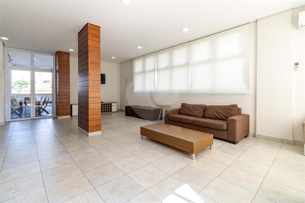 Apartamento face norte, andar alto com 3 suites e 2 vagas na Vila Mariana.