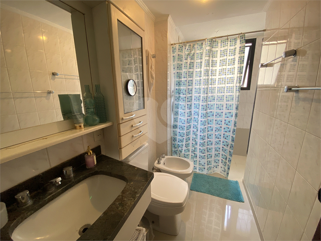 Amplo apartamento na Região de Santa Terezinha, próximo av. Braz Leme, 4 dormitórios sendo 1 suíte