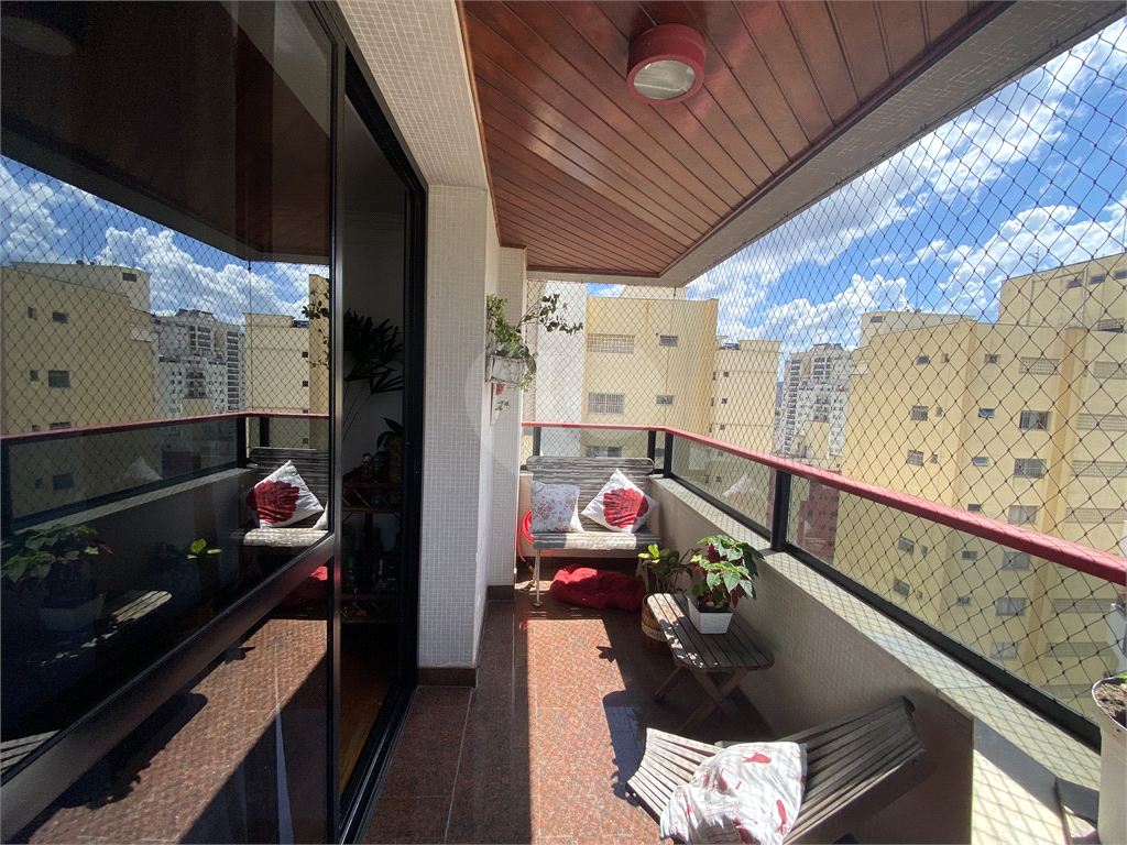 Amplo apartamento na Região de Santa Terezinha, próximo av. Braz Leme, 4 dormitórios sendo 1 suíte