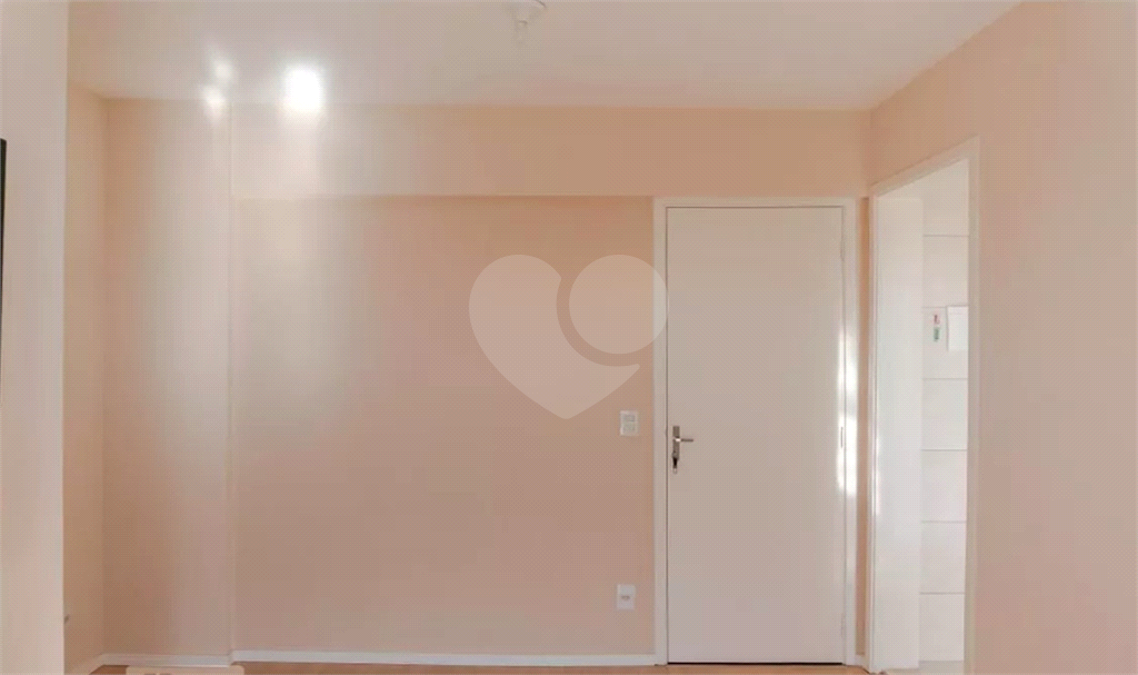 APARTAMENTO em CASA VERDE