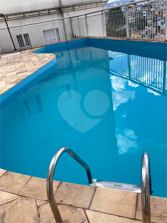 APARTAMENTO em CASA VERDE