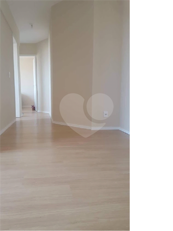 APARTAMENTO em CASA VERDE