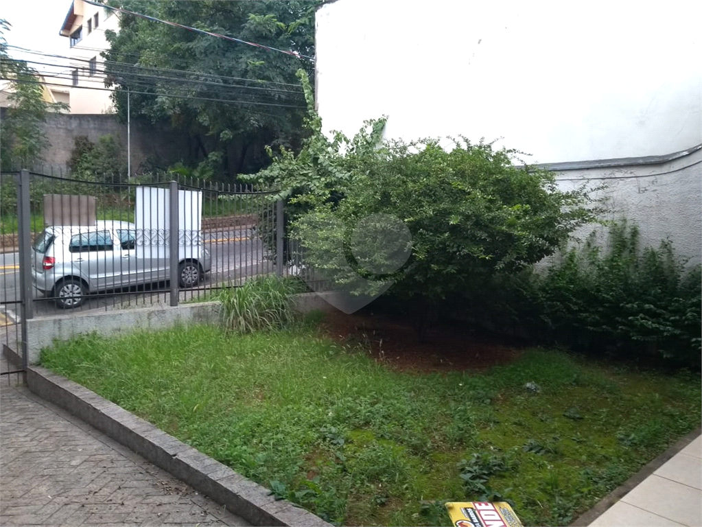 Casa à venda com 3 quartos, 200m² - Foto 18