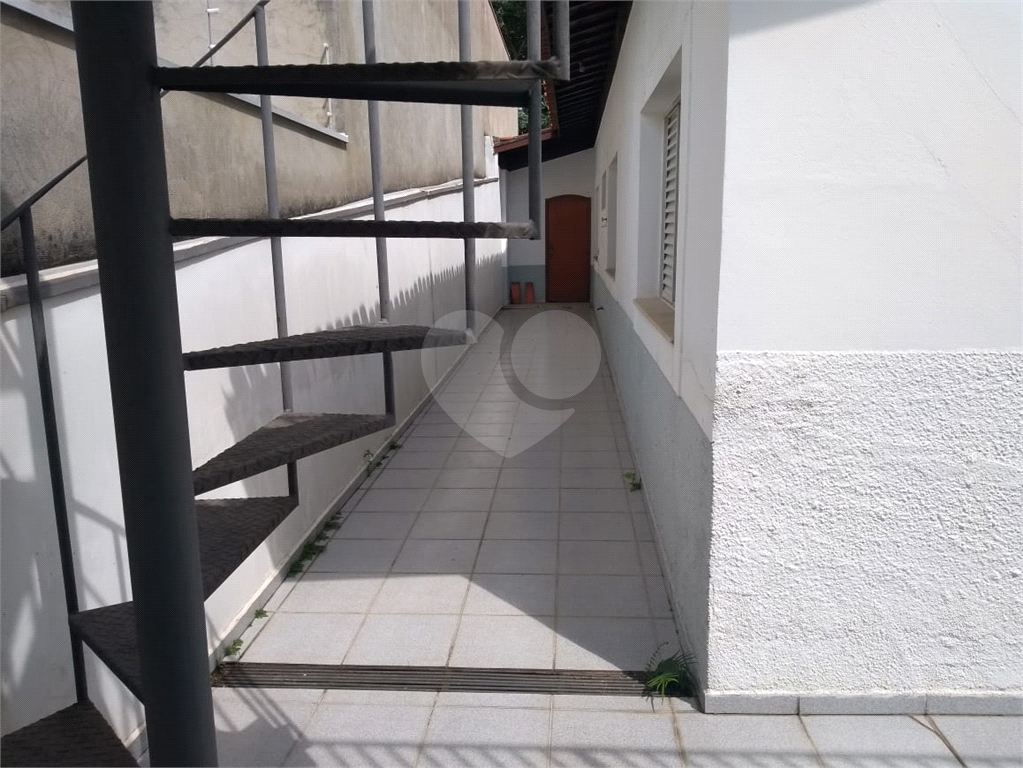 Casa à venda com 3 quartos, 200m² - Foto 13