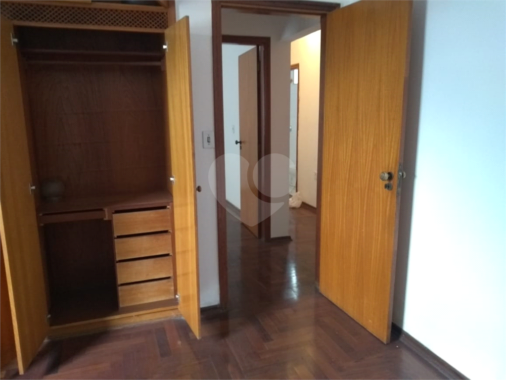 Casa à venda com 3 quartos, 200m² - Foto 10