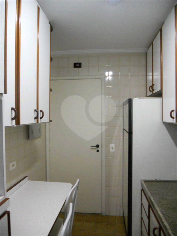 Apartamento à venda com 2 quartos, 65m² - Foto 8