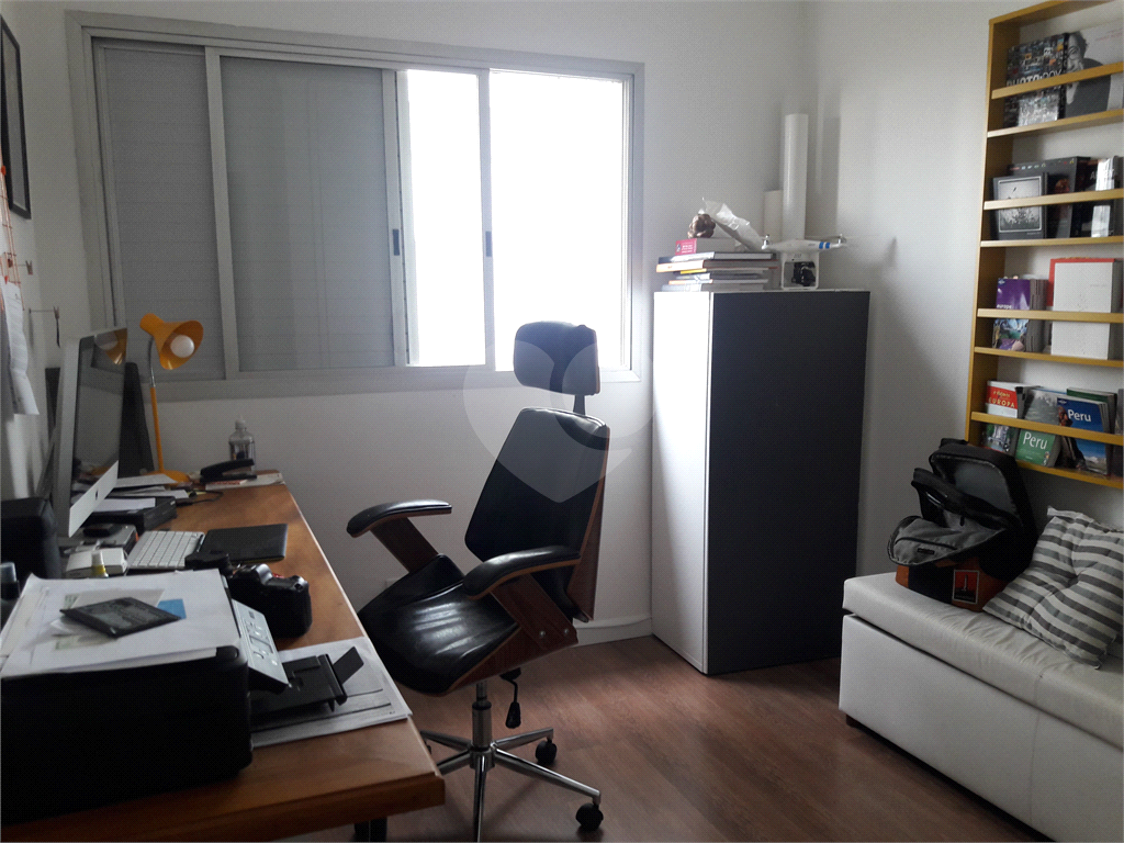 Apartamento à venda com 2 quartos, 65m² - Foto 15