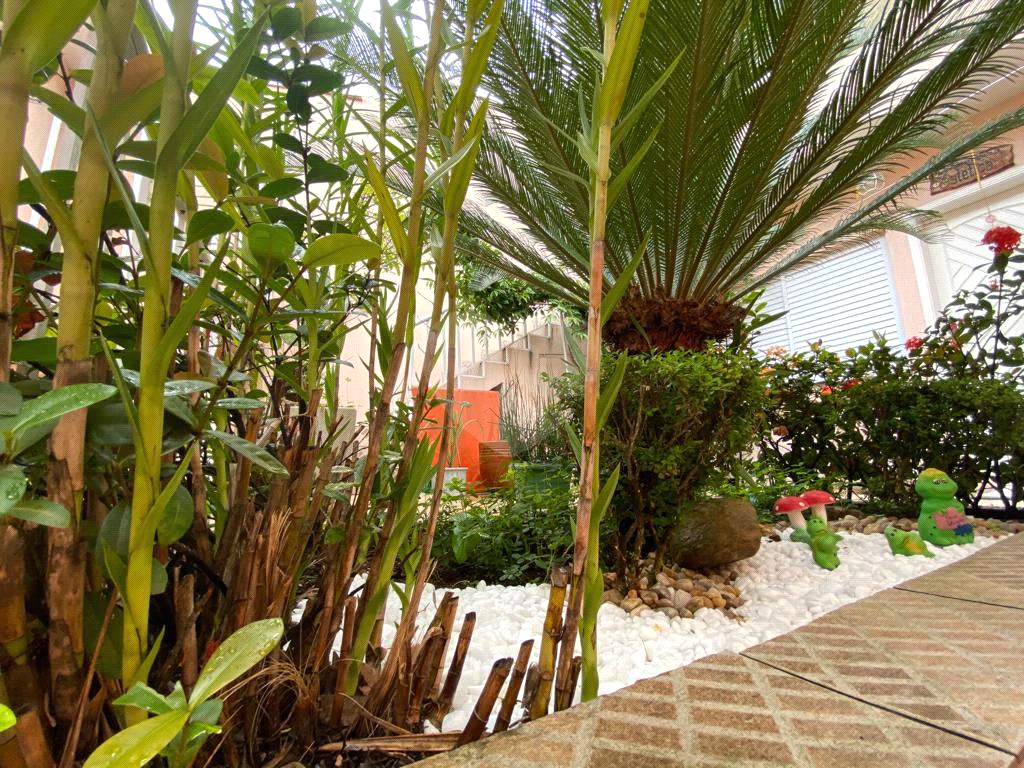 Sobrado com 4 vagas no Jardim São Paulo