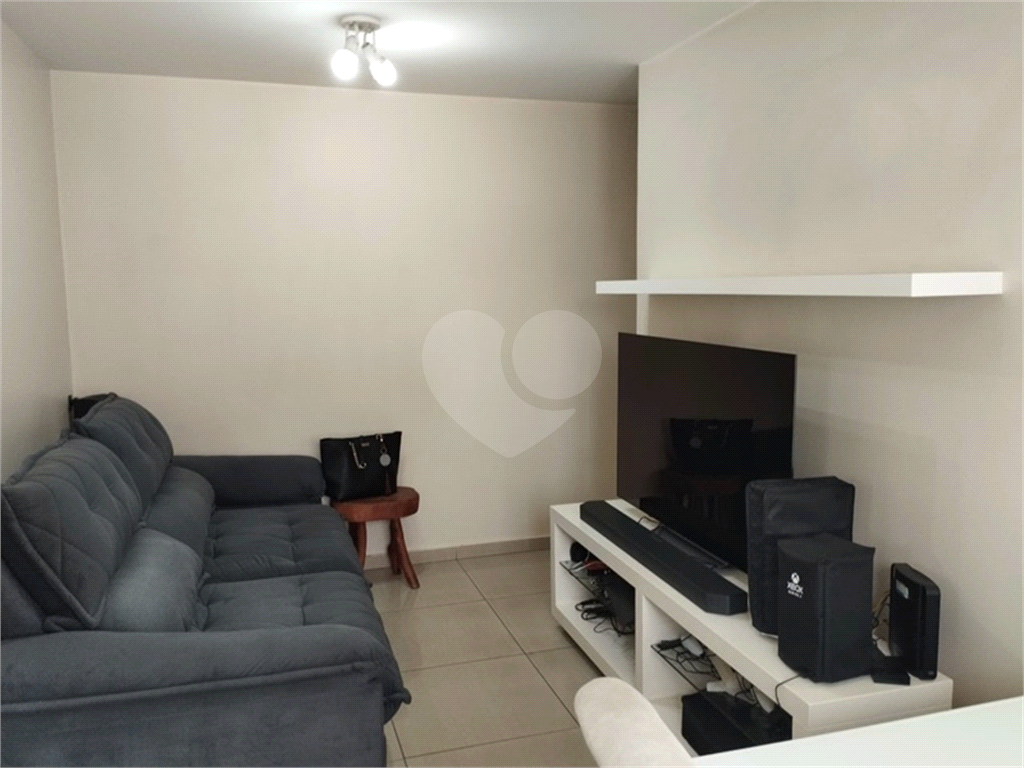 APARTAMENTO em VILA GUILHERME