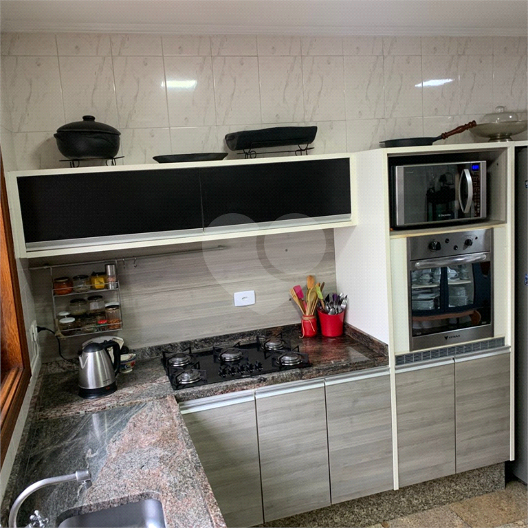 Sobrado à venda com 3 quartos, 300m² - Foto 11