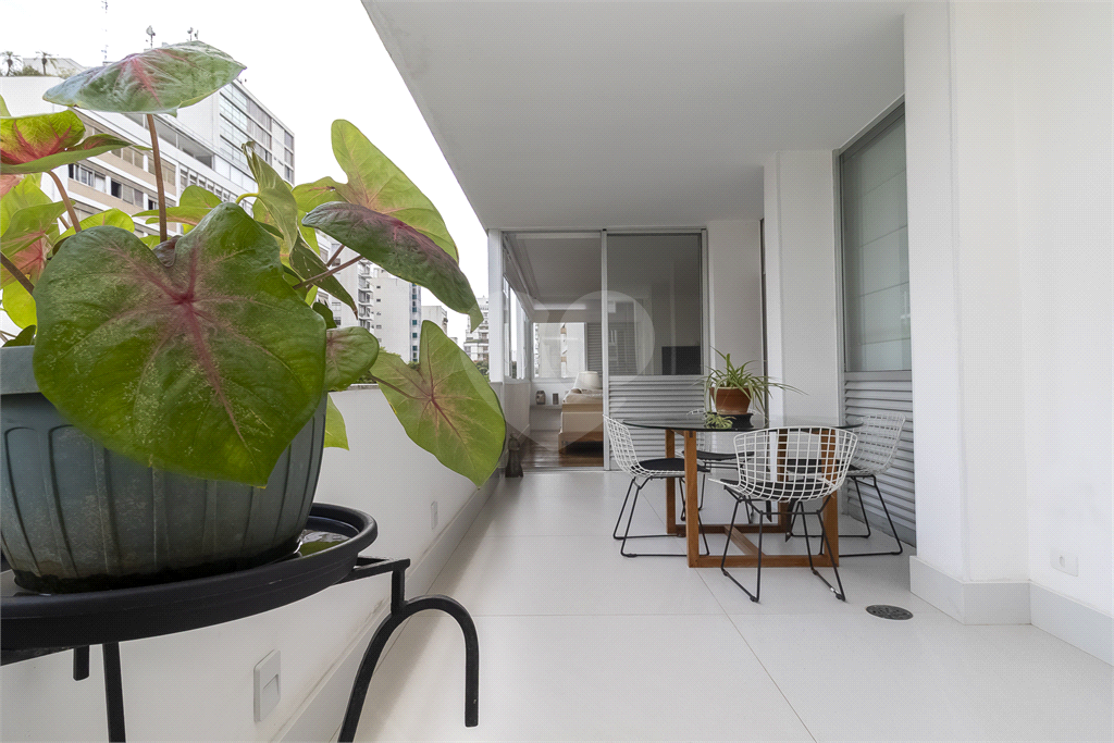 Apartamento à venda em Higienópolis 