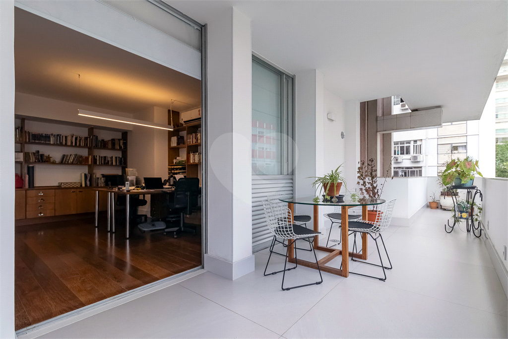 Apartamento à venda em Higienópolis 