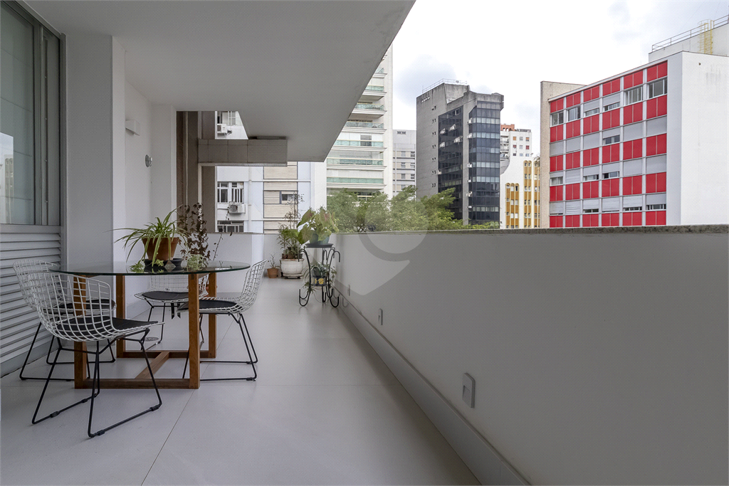 Apartamento à venda em Higienópolis 