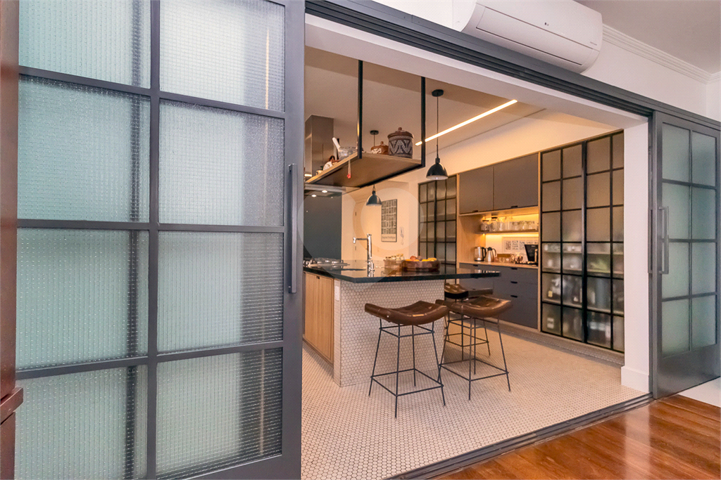 Apartamento à venda em Higienópolis 