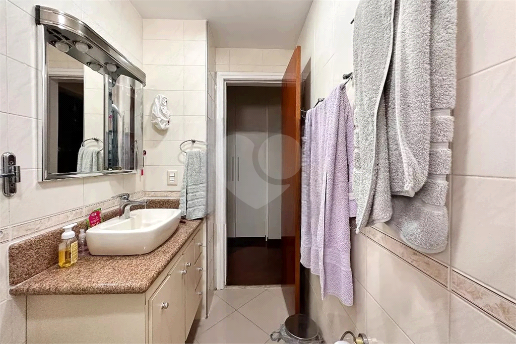 Apartamento Perdizes 3 suítes e 3 vagas de garagem Pompeia  