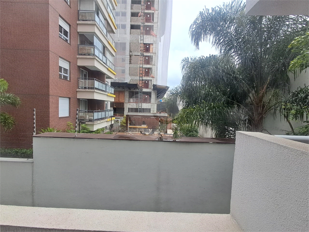 Sala comercial 41m² em prédio novo na Pompeia