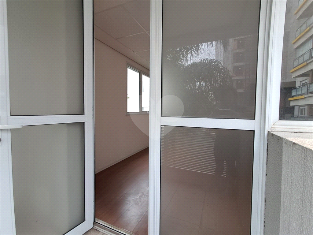 Sala comercial 41m² em prédio novo na Pompeia