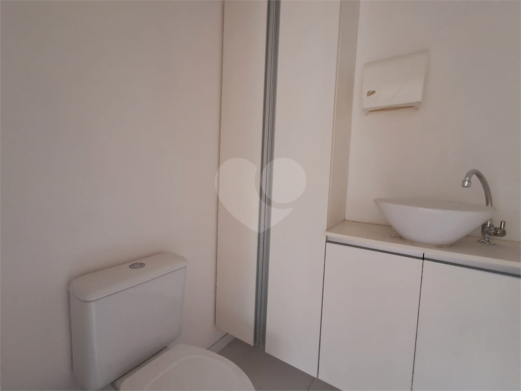 Sala comercial 41m² em prédio novo na Pompeia