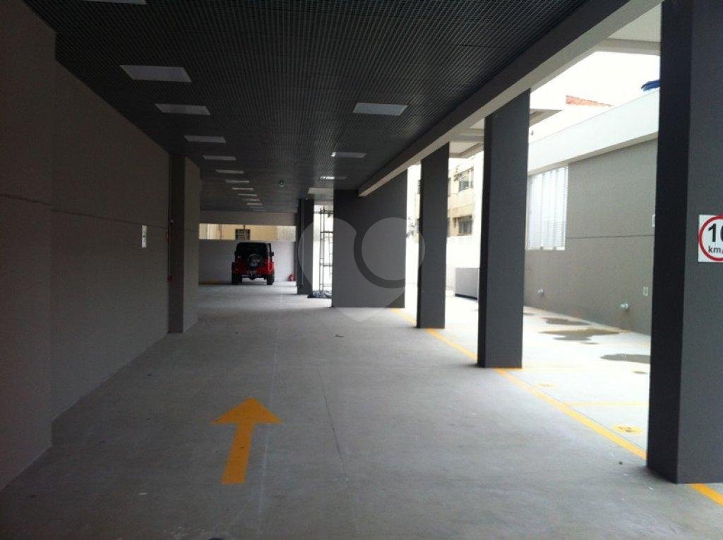 Sala comercial 41m² em prédio novo na Pompeia