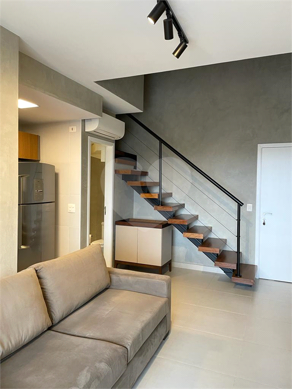 apto duplex novíssimo!