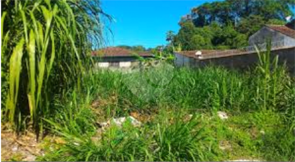 Terreno com 360m² no Jaçanã