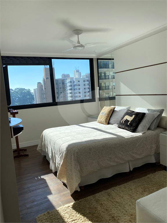 Apartamento à venda com 4 quartos, 240m² - Foto 5