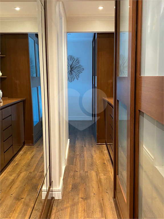 Apartamento à venda com 4 quartos, 240m² - Foto 6