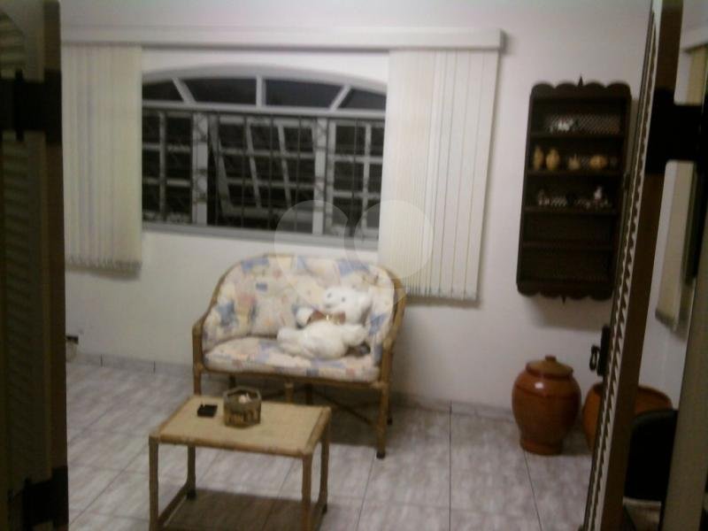 SOBRADO A VENDA NO MANDAQUI, PRÓXIMO AO HORTO FLORESTAL - 3 SUÍTES E 5 VAGAS DE GARAGEM