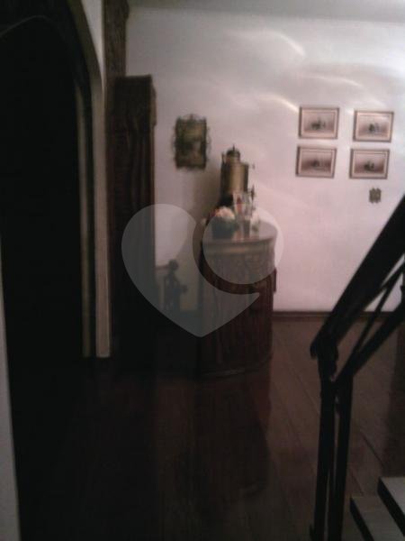 SOBRADO A VENDA NO MANDAQUI, PRÓXIMO AO HORTO FLORESTAL - 3 SUÍTES E 5 VAGAS DE GARAGEM