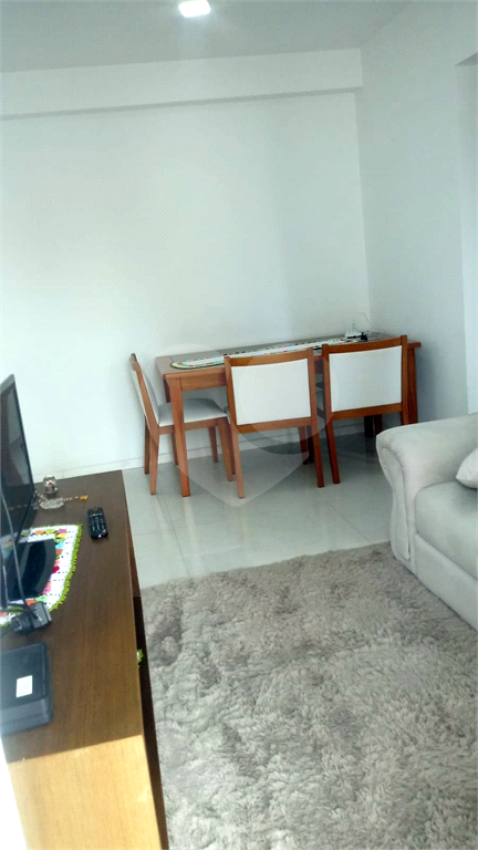 Apartamento à venda com 2 quartos, 52m² - Foto 3