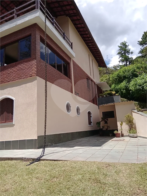 Casa à venda com 4 quartos, 400m² - Foto 2