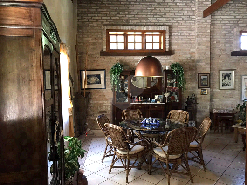 Casa de Condomínio à venda com 3 quartos, 357m² - Foto 3