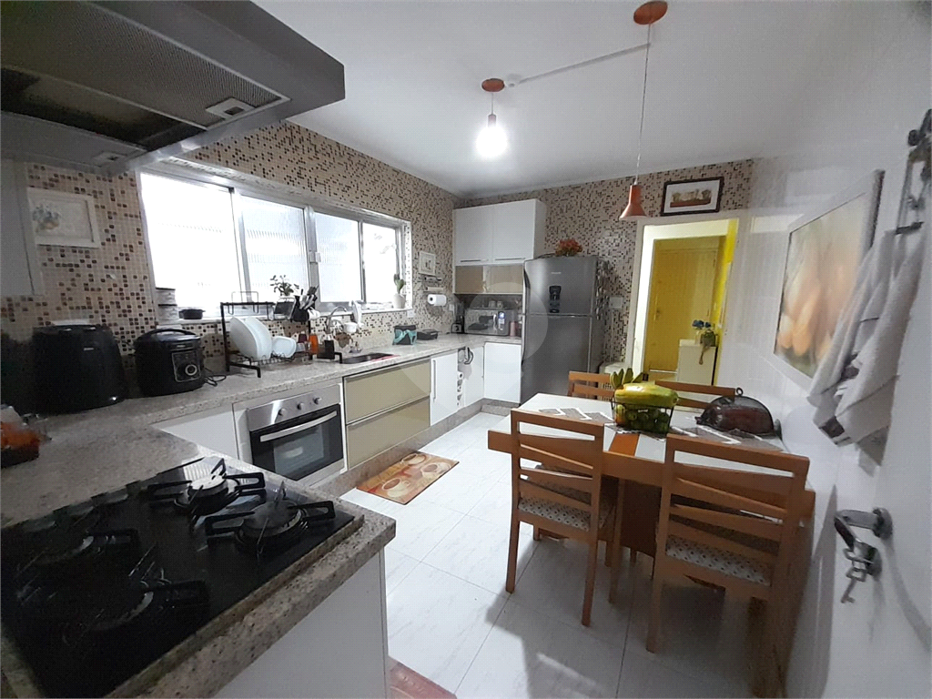 Sobrado Alto Santana 234 mts Terreno 190m2  4dormit sendo 1 suite -3wcs - 2salas - 3 vagas.