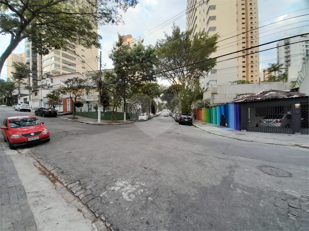 Sobrado Alto Santana 234 mts Terreno 190m2  4dormit sendo 1 suite -3wcs - 2salas - 3 vagas.