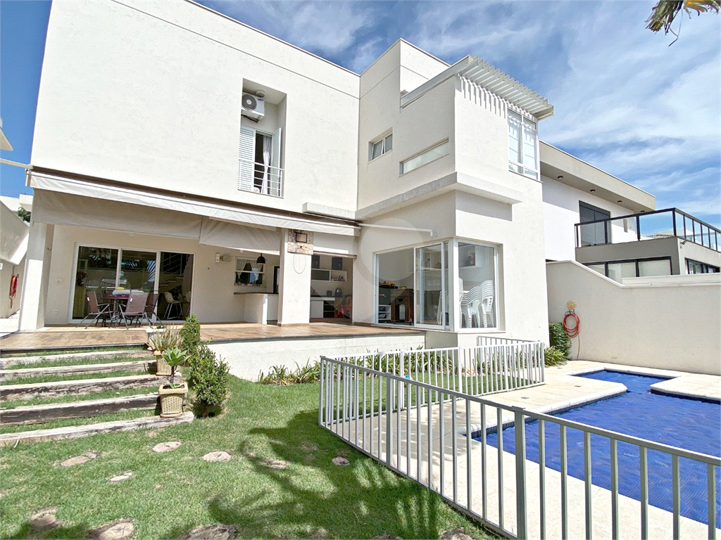 Sobrado à venda com 5 quartos, 399m² - Foto 1