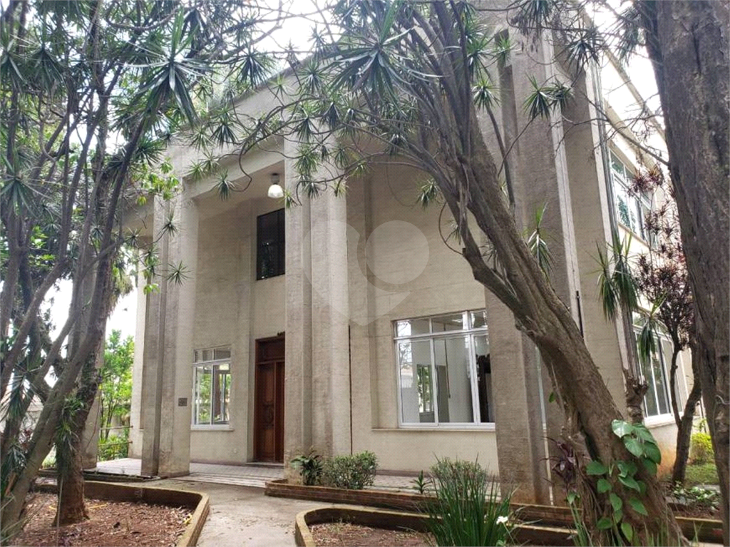 MAGNIFICO PRÉDIO COMERCIAL  PARA ALUGAR 1650M² MOEMA