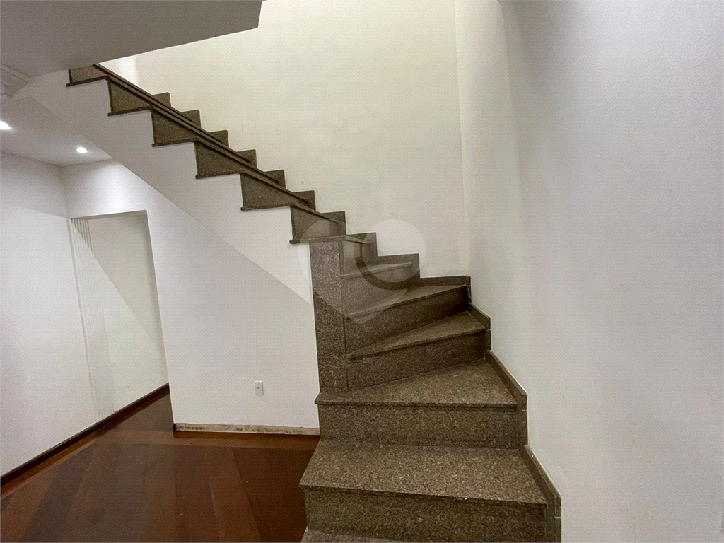 Sobrado Residencial 