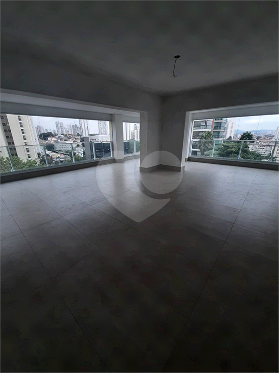 APARTAMENTO em SANTANA