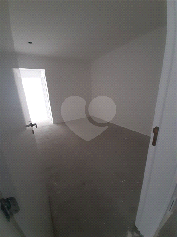 APARTAMENTO em SANTANA