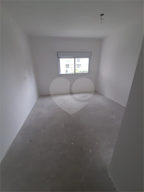 APARTAMENTO em SANTANA
