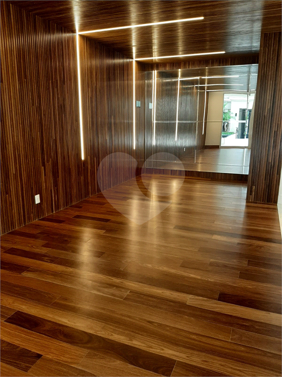APARTAMENTO em SANTANA