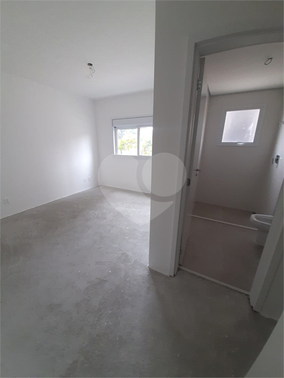APARTAMENTO em SANTANA