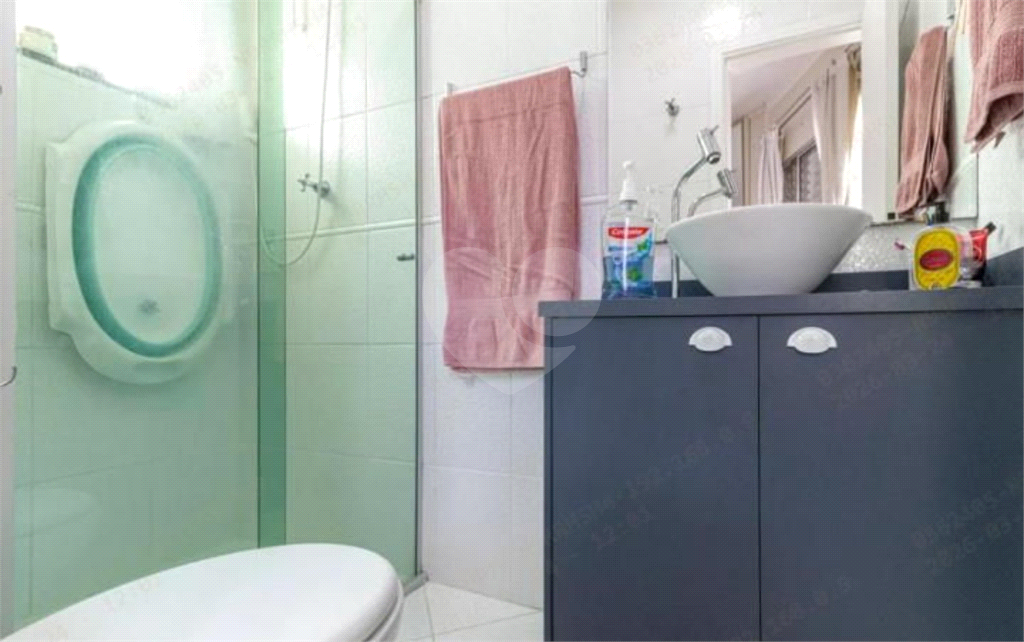 Casa em condomínio fechado á venda na Penha