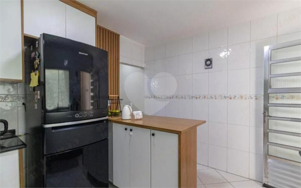 Casa em condomínio fechado á venda na Penha