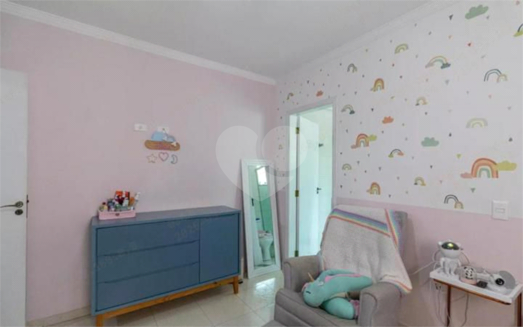 Casa em condomínio fechado á venda na Penha