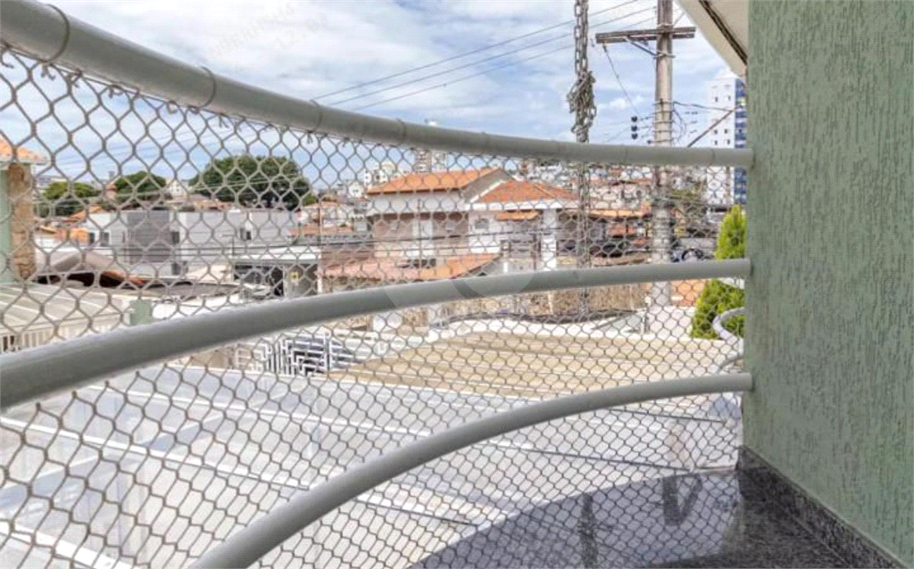 Casa em condomínio fechado á venda na Penha