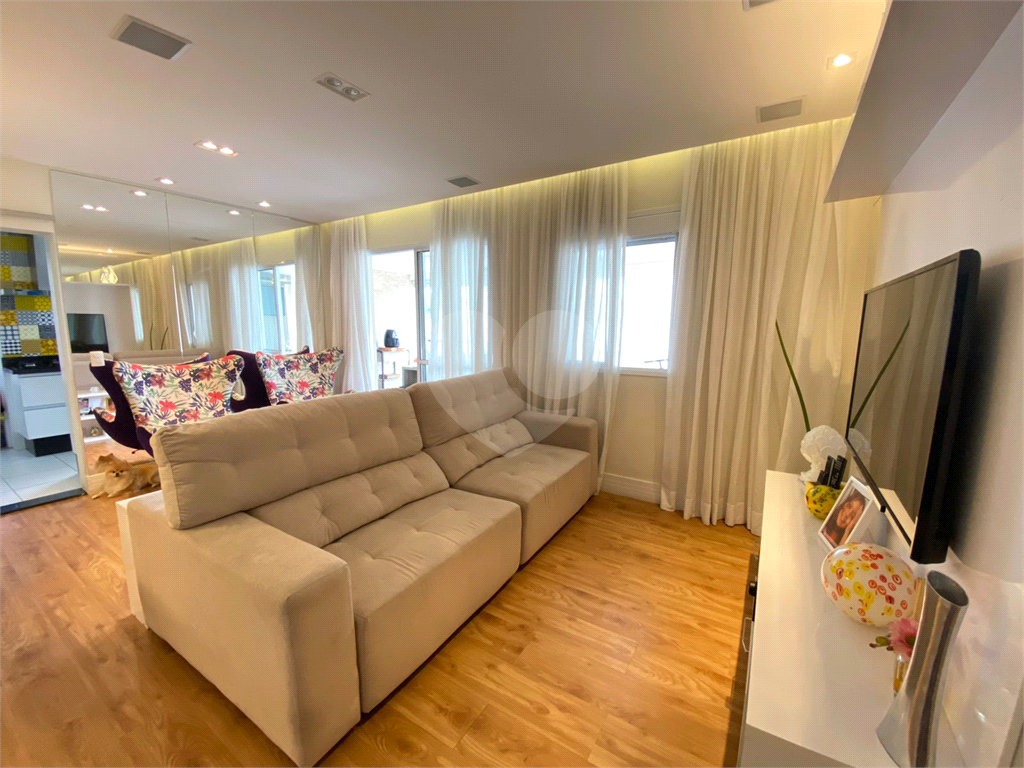 Apartamento com varanda gourmet Parada Inglesa