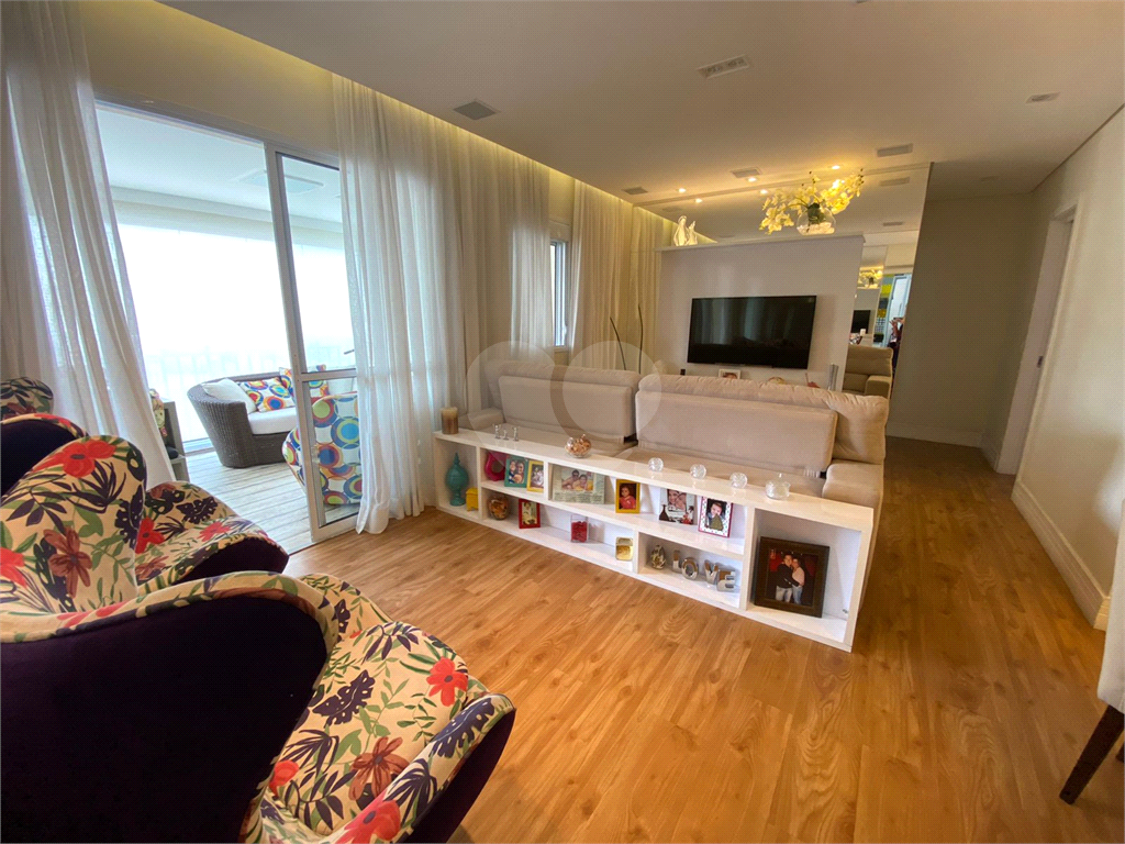 Apartamento com varanda gourmet Parada Inglesa