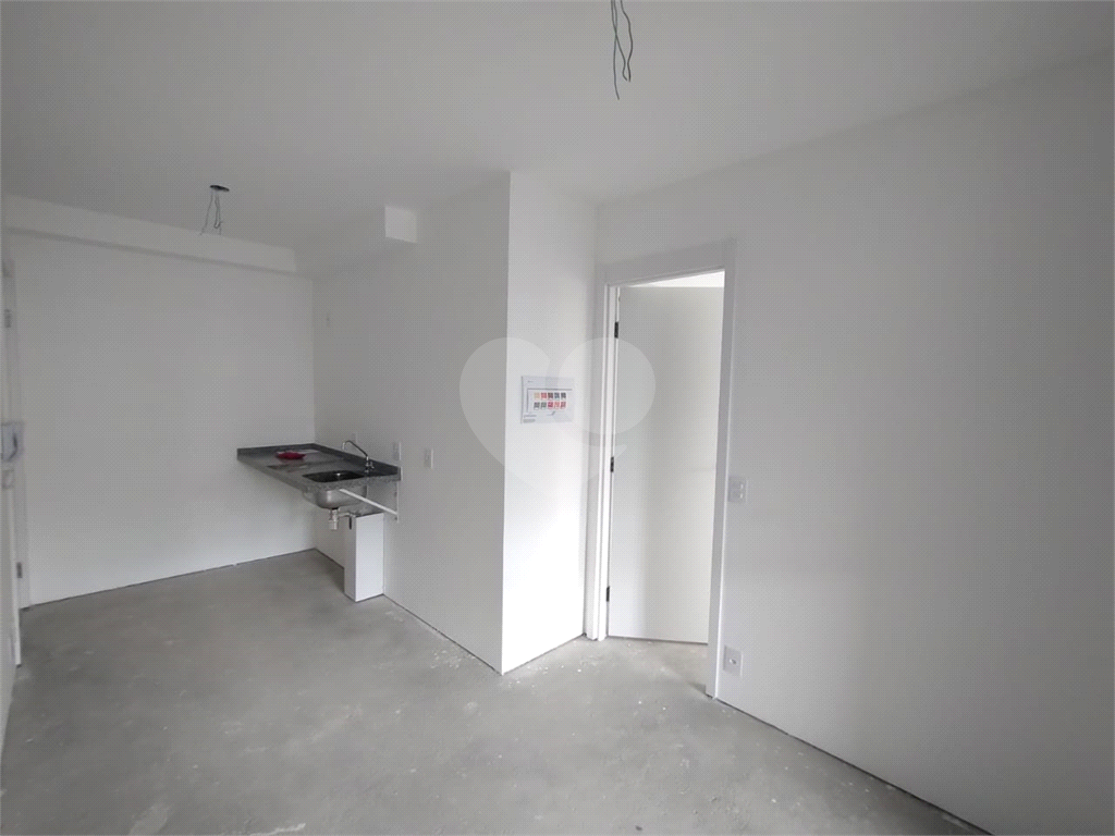 APARTAMENTO em CERQUEIRA CÉSAR