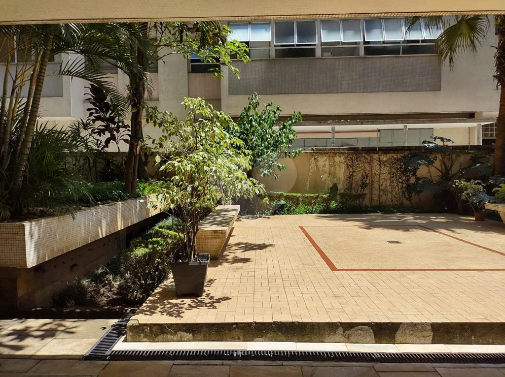Apartamento de 167m2, ao lado da Avenida Paulista